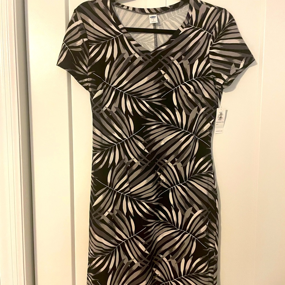 NWT Tropical Print 🌴 Dress Small